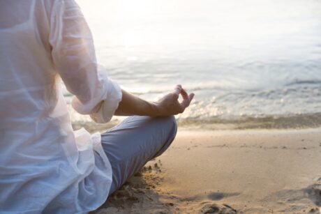 Bildungsurlaub: Resilienz stärken für den (Berufs-)Alltag - an der Ostsee 7 Resilienztraining mit einer Yoga Woche & Achtsamkeit an der Ostsee mit Vivere Vital