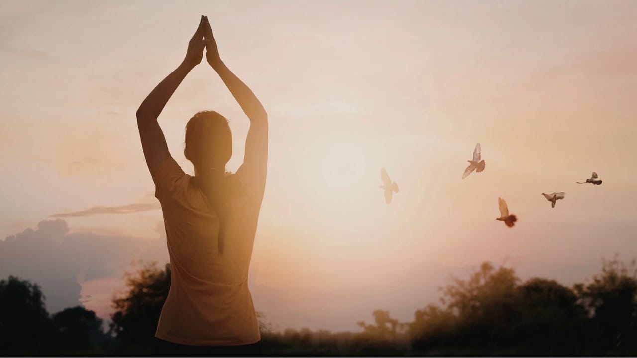 Yoga Wochenende 16 Releasing Yoga & Ayurveda Frauenretreat bei Münster · Karneol Juli 2026