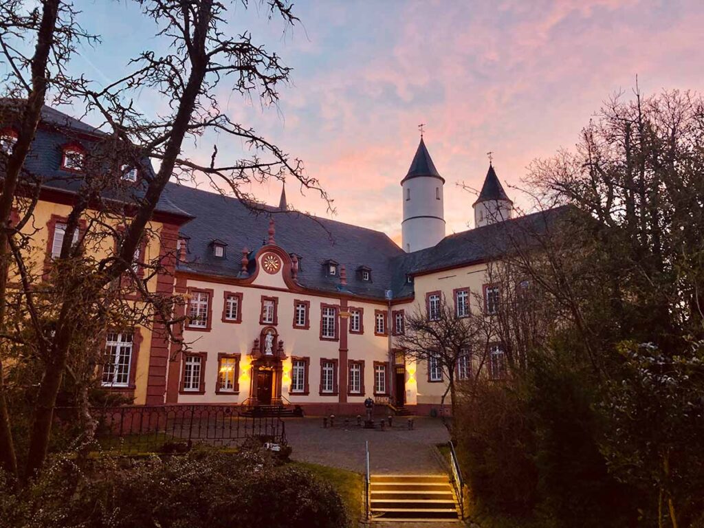 Kloster Steinfeld in der Eifel (NRW), ein Ort der Stille, Ruhe und inneren Einkehr für verschieden Retreats