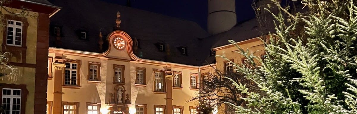 Karneval Yoga Retreat mit Klangschalen im Kloster Steinfeld in der Eifel – Yin Yoga und Entspannung im Februar 2027