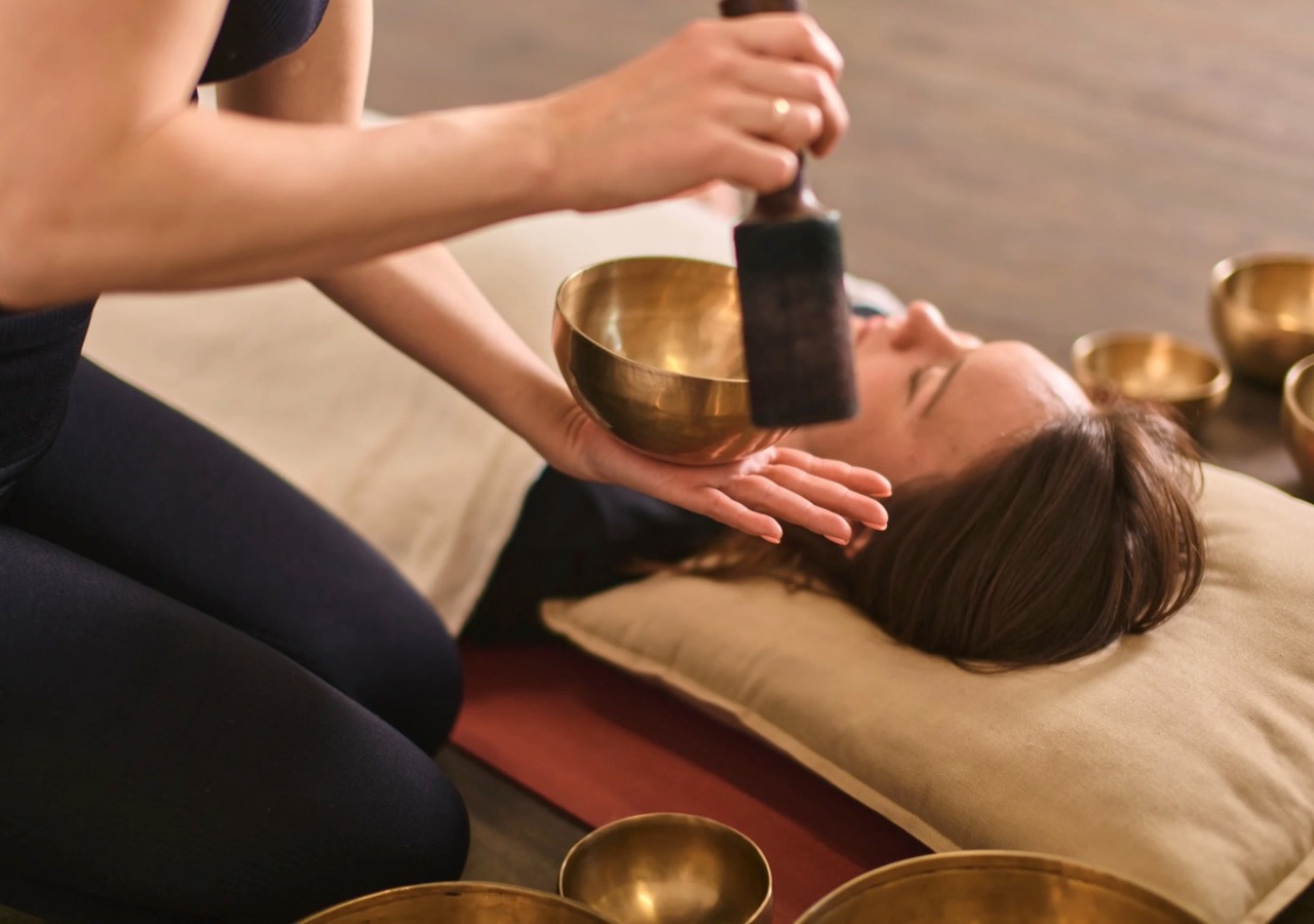 Yoga und Wandern 13 Oster Retreat · Soul & Yin Yoga Woche mit Wandern - Relax mit Klangschalen